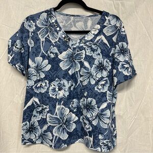 Allison Daley Blue Floral Short Sleeve Top